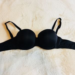 Black Strapless Multi-functional Bra